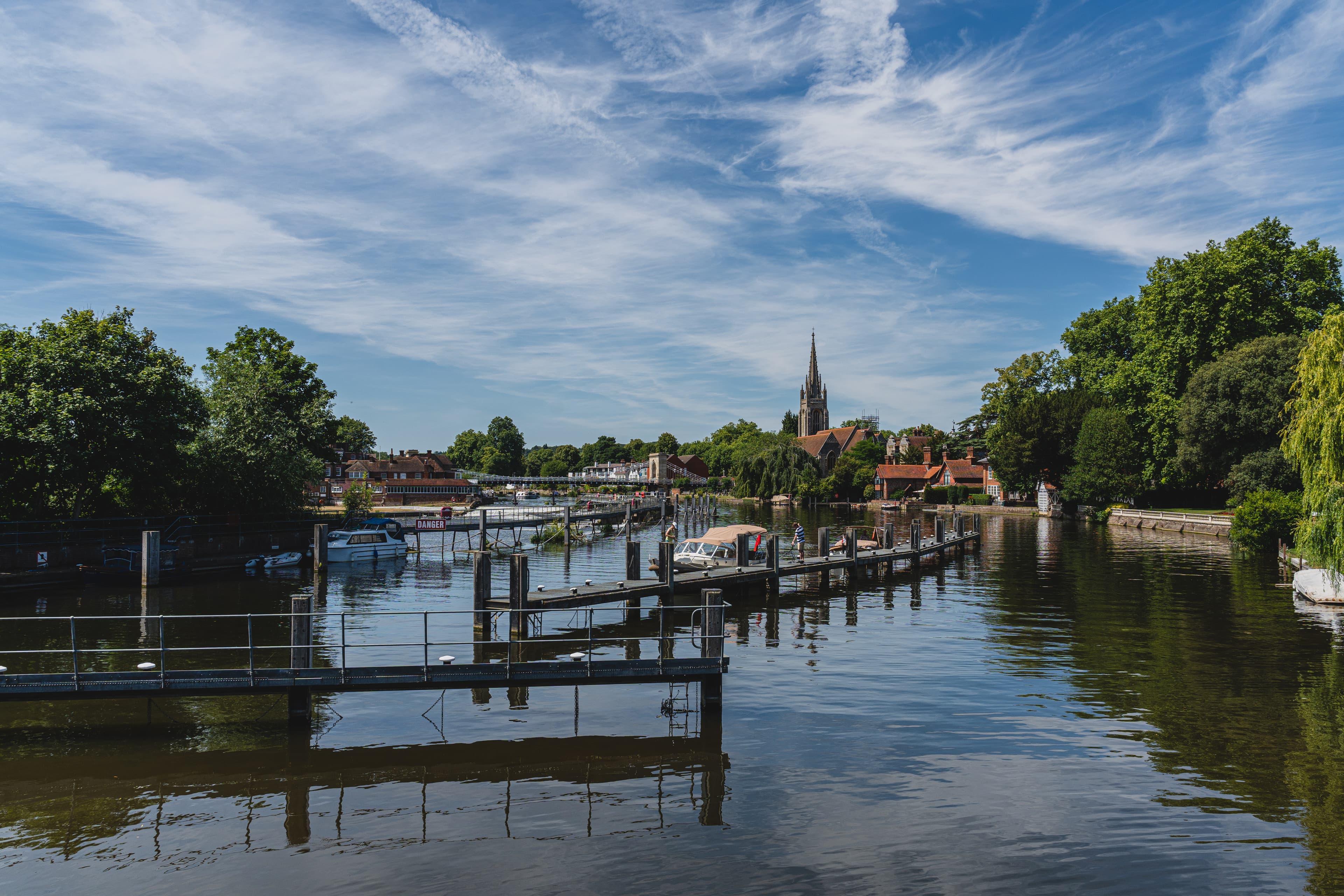 by Javier Robles

London and viewing the Thames river, newbury, landscape, nature, outdoors